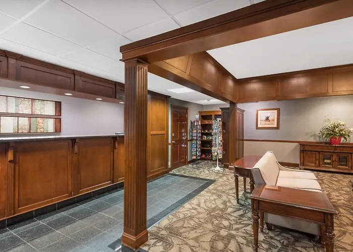 Ramada Plaza By Wyndham Portland